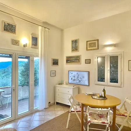 Aria Di Collina - Isola D'Elba Apartment Porto Azzurro Exterior photo